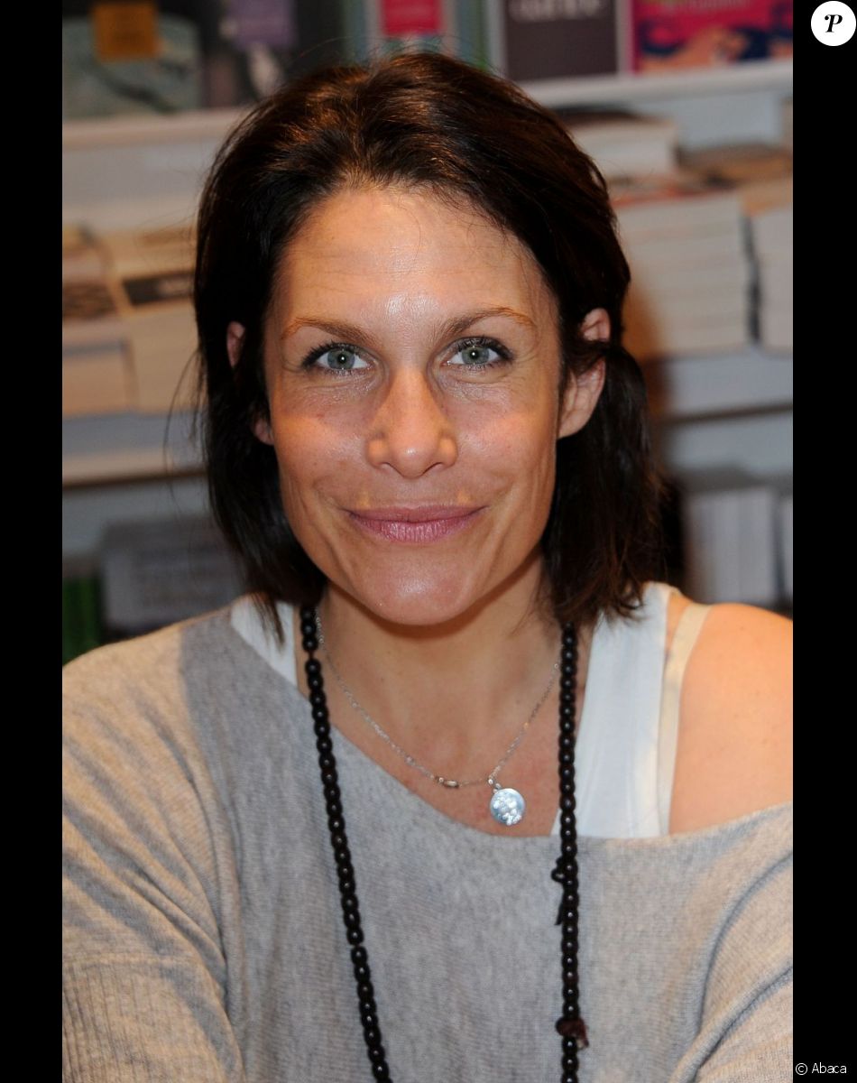 Astrid Veillon en mars 2011 à Paris