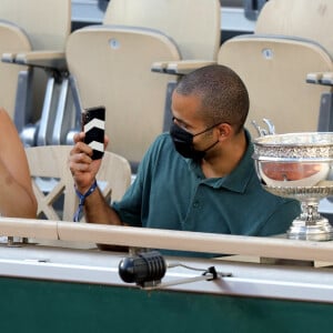 Alizé Lim et son compagnon Tony Parker dans les tribunes des Internationaux de France de Roland Garros à Paris le 11 juin 2021. © Dominique Jacovides / Bestimage