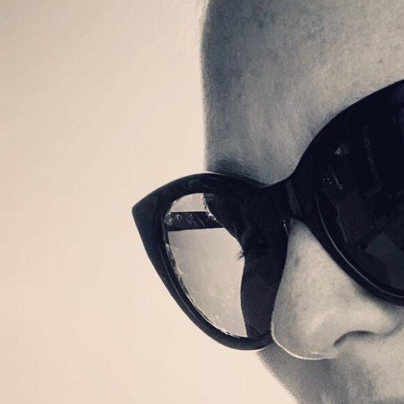 Lorie Pester est en mode "vacances".