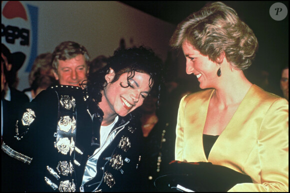 Archives - Michael Jackson et la princesse Lady Diana en 1990.