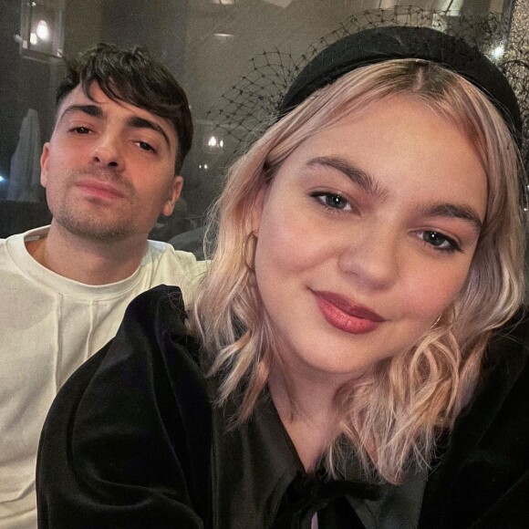 Louane dévoile un nouveau cliché de son chéri Florian Rossi sur Instagram.