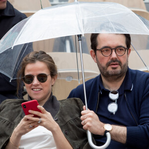 Jean-François Piège et sa femme Elodie - Célébrités dans les tribunes des internationaux de France de tennis de Roland Garros à Paris, France, le 8 juin 2019. © Jacovides / Moreau/Bestimage 