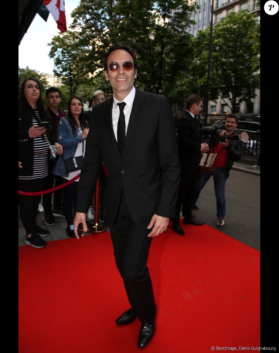 Anthony Delon arrive à la 9ème édition du "Global Gift Gala" à l'hôtel Four Seasons George V à Paris, le 25 avril 2018. © Denis Guignebourg/Bestimage