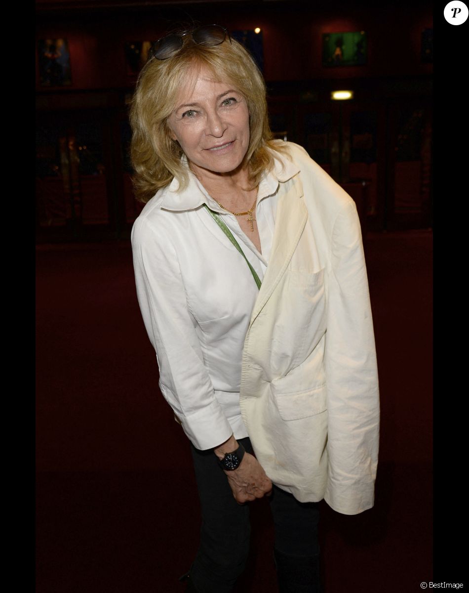 Nathalie Delon - 100ème du spectacle "Mugler Follies" au Théâtre le Comédia à Paris le 26 mai 2014.