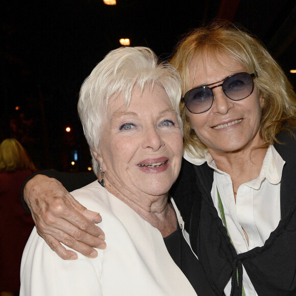 Line Renaud et Nathalie Delon - 100ème du spectacle "Mugler Follies" au Théâtre le Comédia à Paris le 26 mai 2014. 