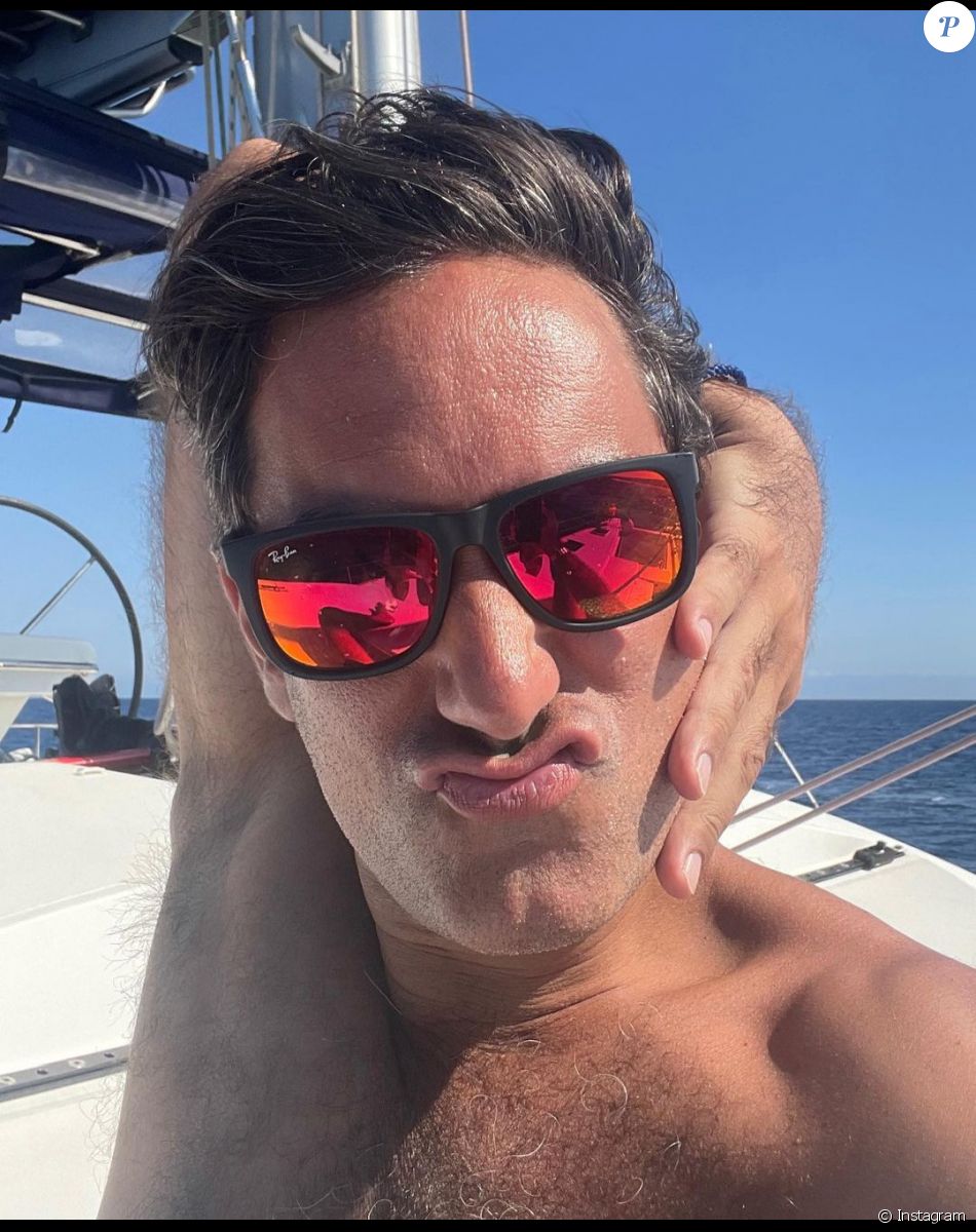 Sylvie Tellier en vacances avec son mari Laurent et ses enfants Oscar (né de sa relation avec son ex-époux), Margaux et Roméo.