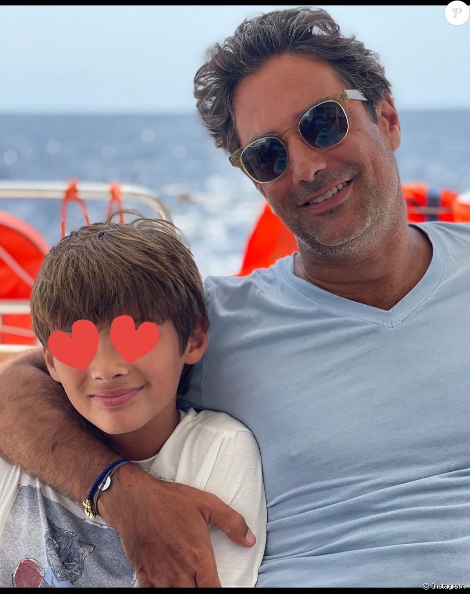 Sylvie Tellier en vacances avec son mari Laurent et ses enfants Oscar (né de sa relation avec son ex-époux), Margaux et Roméo.