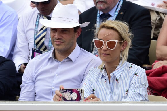 Elodie Gossuin et son mari Bertrand Lacherie dans les tribunes lors des internationaux de tennis de Roland Garros à Paris, France, le 4 juin 2019. © Jean-Baptiste Autissier/Panoramic/Bestimage