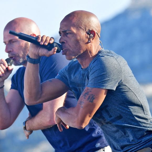 Exclusif - Le groupe I AM - Enregistrement de l'émission de télévision "Du son sur les toits" à Marseille, sur le toit du MAMO (Centre d'art de la Cité radieuse de Marseille), qui sera diffusée le 26 août sur France 2 puis sur Culture Box. Le 27 mai 2021  © Bruno Bebert / Bestimage 