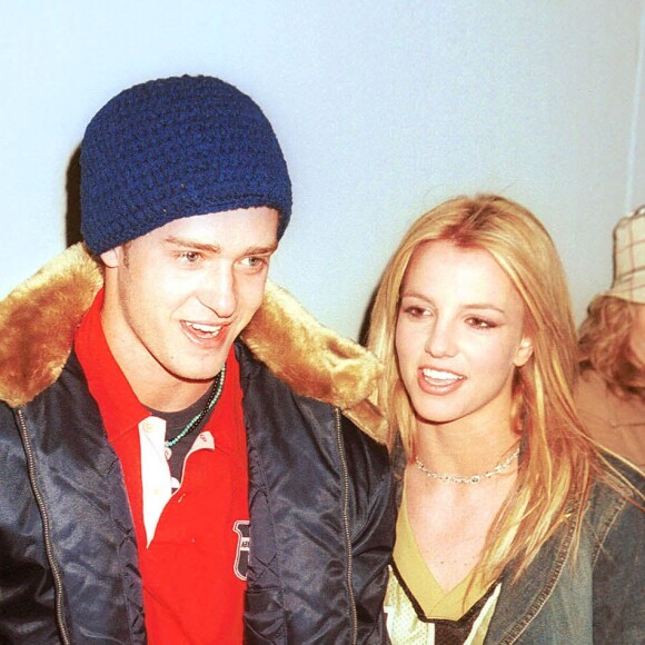 Britney Spears et Justin Timberlake au Planet Hollywood de New York en 2002. 