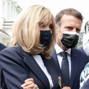 Le Président de la République Emmanuel Macron et sa femme la Première Dame Brigitte Macron sont allés voter pour le premier tour des élections régionales et départementales 2021 à la mairie du Touquet, France, le 20 juin 2021. © Stéphane Lemouton/Bestimage