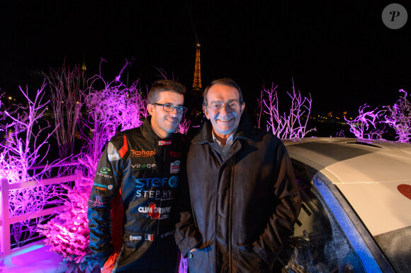 Jean-Pierre Pernaut et son fils Olivier Pernaut - Présentation de la nouvelle voiture de Margot Laffite, Jean-Pierre et Olivier Pernaut pour le trophée Andros à Paris le 26 novembre 2015. La compagnie des Bateaux-Mouches est leur partenaire officiel. © Lionel Urman / Bestimage