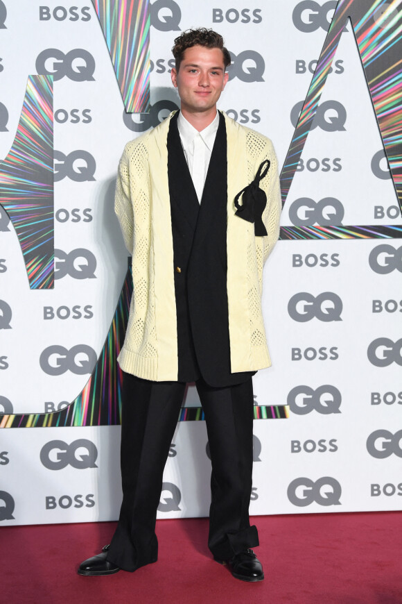 Le mannequin Rafferty Law (fils de Jude Law et Sadie Frost) assiste aux GQ Men Of The Year Awards au musée Tate Modern. Londres, le 1er septembre 2021.