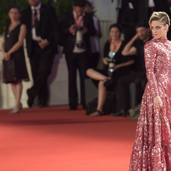 Kristen Stewart sur le tapis rouge pour le film "Seberg" lors du 76ème festival du film de venise, la Mostra le 30 août 2019.
