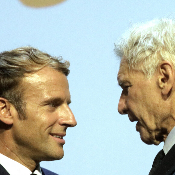 Le président de la République française et l'acteur américain Harrison Ford lors du congrès mondial de la nature de l'Union Internationale pour la Conservation de la Nature (UICN) , à Marseille, France, le 3 septembre 2021. Le Congrès mondial de l'UICN mènera des actions sur le rétablissement fondé sur la nature, le changement climatique et la biodiversité. © Dominique Jacovides/Bestimage