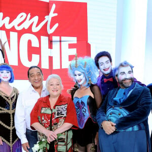 Exclusif - Michel Drucker, Armelle, Josiane Balasko, George Aguilar et la troupe de L'opera Locos, Diane Foures, Margaux Toque, Michael Kone, Florian Laconi et Laurent Arcaro - Enregistrement de l'émission "Vivement Dimanche", présentée par M.Drucker et qui sera diffusée le 5 septembre sur France 2 © Guillaume Gaffiot / Bestimage