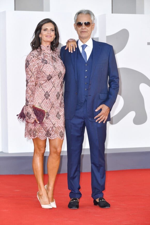 Veronica Berti, son mari Andrea Bocelli - Tapis rouge du film "La Caja" lors du festival international du film de Venise (La Mostra).