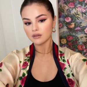 Selena Gomez apparaît dans le nouvel épisode de la web-série "Beauty Secrets" de Vogue. Septembre 2021.