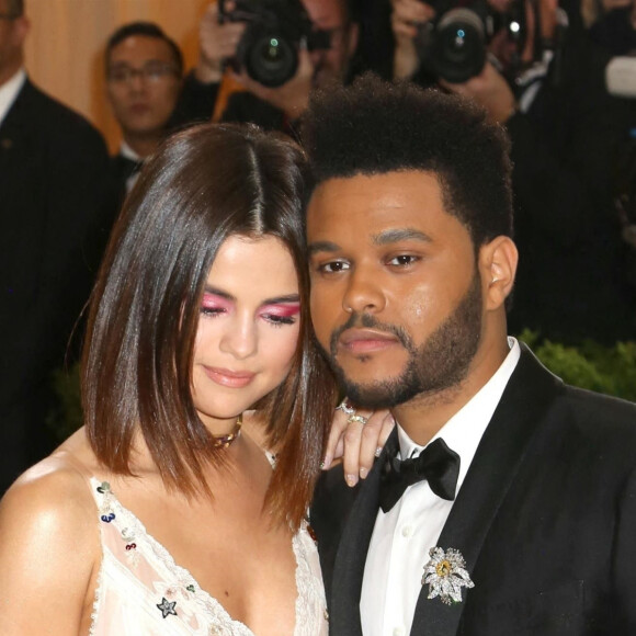 Selena Gomez et son ex-compagnon The Weeknd arrivent au MET Gala 2017 sur le thème de "Rei Kawakubo/Comme des Garçons: Art Of The In-Between" à New York, le 1er mai 2017.