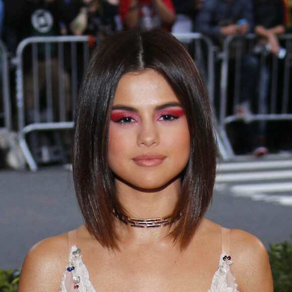 Selena Gomez au MET Gala 2017 sur le thème de "Rei Kawakubo/Comme des Garçons: Art Of The In-Between" à New York le 1er mai 2017.
