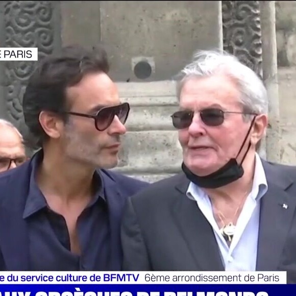 Alain et Anthony Delon arrivent aux obsèques de Jean-Paul Belmondo, en l'église Saint-Germain-des-Près, à Paris. Le 10 septembre 2021.