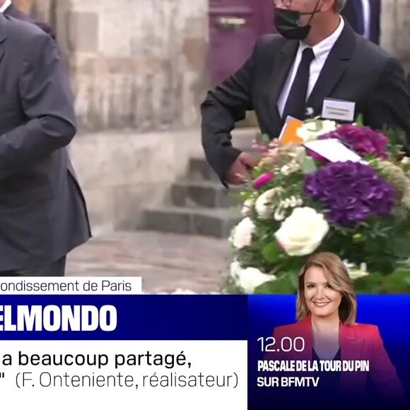 Alain Delon arrive aux obsèques de Jean-Paul Belmondo, en l'église Saint-Germain-des-Près, à Paris. Le 10 septembre 2021.