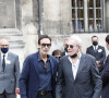 Alain Delon et son fils Anthony - Obsèques de Jean-Paul Belmondo en l'église Saint-Germain-des-Prés, à Paris. Le 10 septembre 2021.
