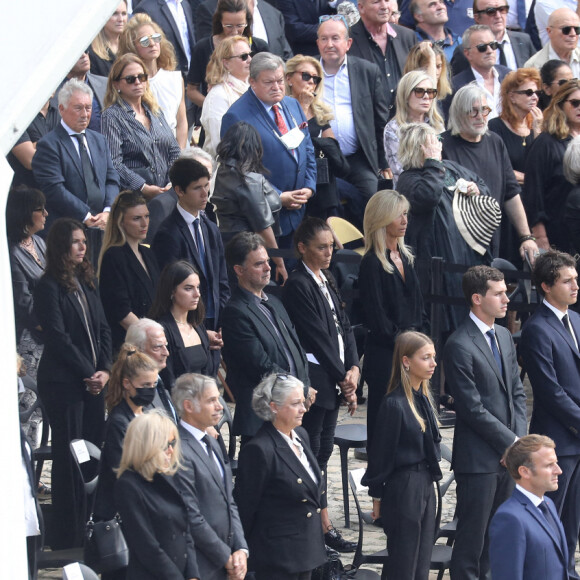 Emmanuel Macron, sa femme Brigitte Macron, Paul Belmondo, Stella Belmondo, Victor Belmondo, Giacomo Belmondo, Alessandro Belmondo, Annabelle Belmondo, Jack Lang, sa femme Monique, Natty Tardivel Belmondo - Cérémonie d'hommage national à Jean-Paul Belmondo à l'Hôtel des Invalides à Paris, le 9 septembre 2021. © Dominique Jacovides/Bestimage