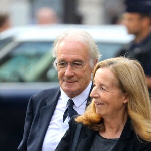 Bernard Le Coq, Françoise Vidal - Obsèques de Jean-Paul Belmondo en l'église Saint-Germain-des-Prés, à Paris le 10 septembre 2021. © Dominique Jacovides / Bestimage 