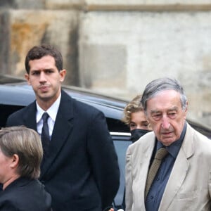 Victor Belmondo, Pierre Vernier - Obsèques de Jean-Paul Belmondo en l'église Saint-Germain-des-Prés, à Paris le 10 septembre 2021. © Dominique Jacovides / Bestimage 