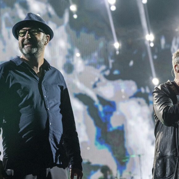 Exclusif - Kad Merad et Florent Pagny - Concert hommage à Johnny Hallyday "Que je t'aime" à l'AccorHotels Arena Paris Bercy à Paris. Le 14 septembre 2021 © Borde-Jacovides-Moreau / Bestimage