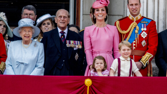Prince William : Cette touchante photo de George qui trône dans son bureau de Kensington