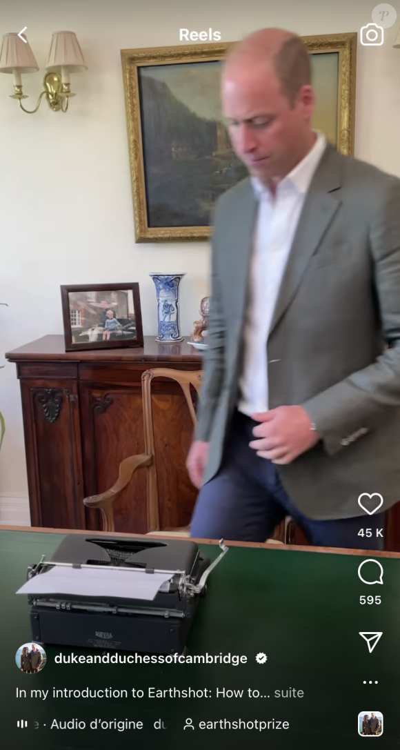 Le prince William apparaît en vidéo sur Instagram, avec une photo de son fils George et son grand-père le prince Philip derrière lui, le 17 septembre 2021.