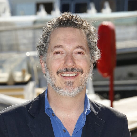 Guillaume Gallienne de La Vengeance au triple galop - Photocall lors du Festival de la Fiction de La Rochelle. Le 17 septembre 2021 © Christophe Aubert via Bestimage