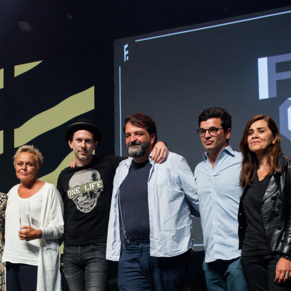 Muriel Robin, Brice Davoli compositeur, Arnauld Mercadier (réalisateur), Negar Djavadi scénariste (Meilleure série de 52 minutes pour "Mon ange") - Soirée de clôture du Festival de la Fiction de La Rochelle. Le 18 septembre 2021