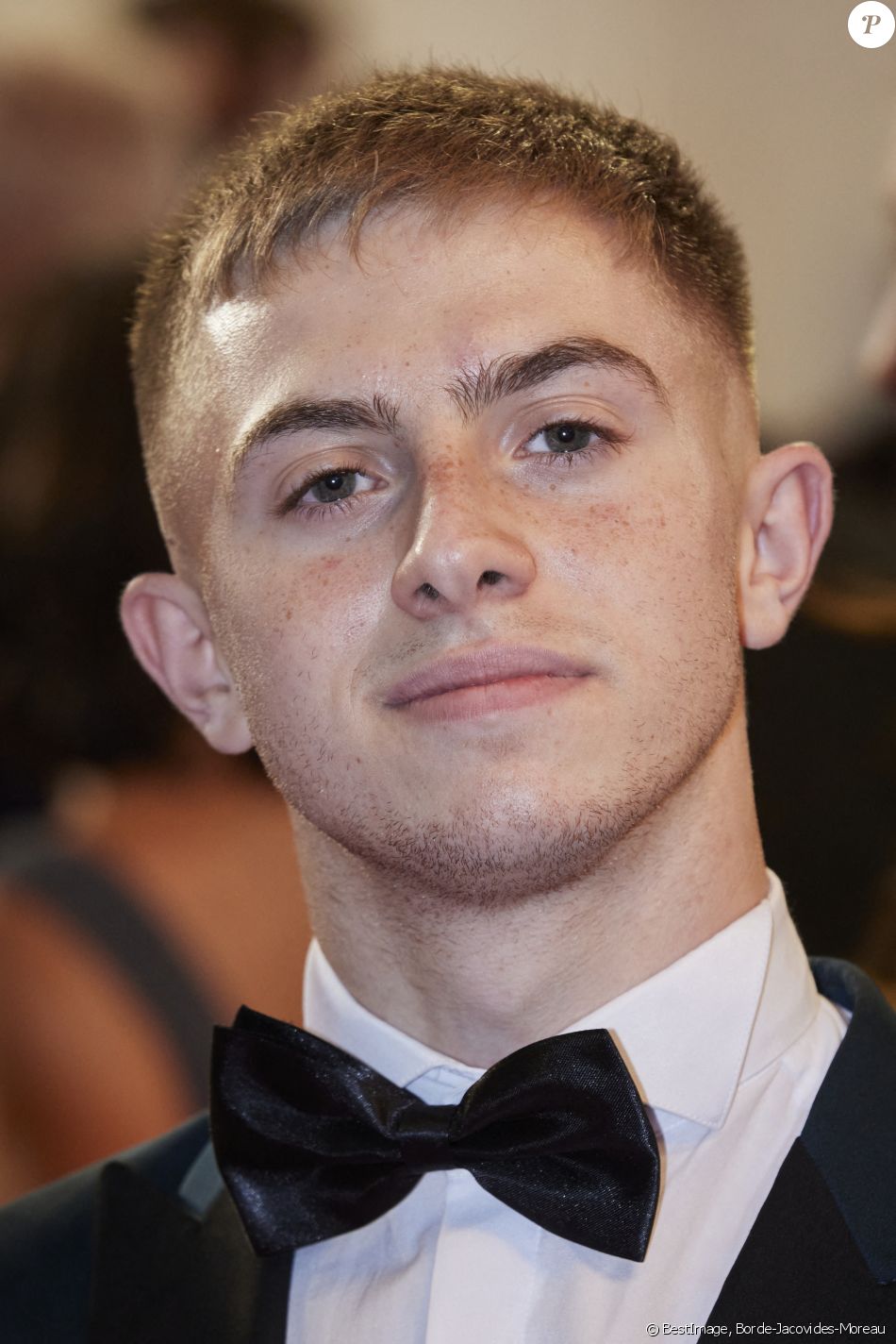 Michou (youtubeur) - Montée des marches du film Titane lors du 74ème ...