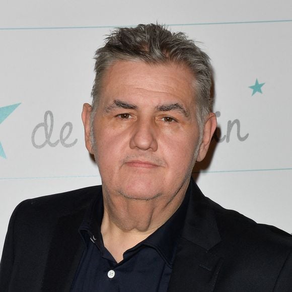 Pierre Ménès lors de l'anniversaire des 10 ans de l'Etoile de Martin à l'hôtel Le Bristol à Paris. L'association soutient la recherche sur les cancers de l'enfant et offre des moments de plaisir et de détente à des enfants hospitalisés. Paris, le 30 mars 2017. © Guirec Coadic/Bestimage