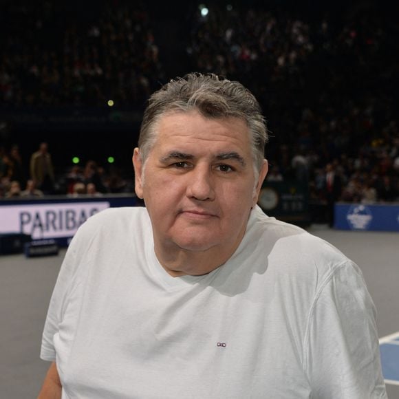 Pierre Ménès - People lors de la finale du BNP Paribas masters entre Novak Djokovic et Andy Murray à l'Accor Hotels Arena à Paris le 8 novembre 2015. © Veeren/ Bestimage