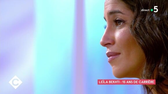 Leïla Bekhti émue aux larmes et admirative de son mari Tahar Rahim, "exigeant et très sévère"