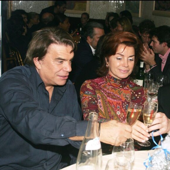 Bernard Tapie et sa femme Dominique à Paris le 22 octobre 2004.