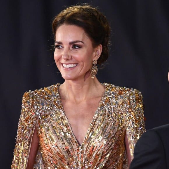 Catherine Catherine Kate Middleton, la duchesse de Cambridge - Kate Middleton - Avant-première mondiale du film "James Bond - Mourir peut attendre (No Time to Die)" au Royal Albert Hall à Londres.