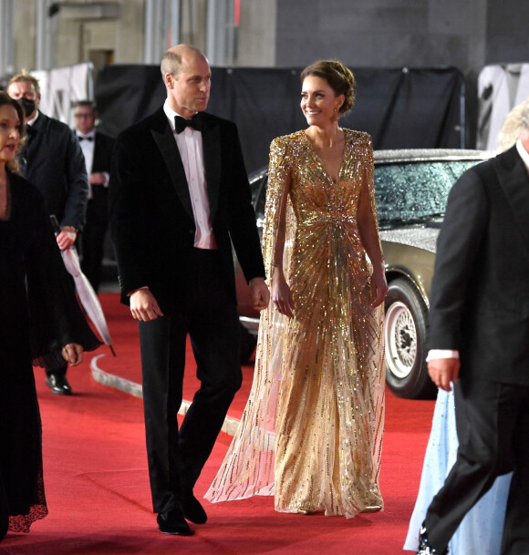 Le prince William, duc de Cambridge, Catherine Kate Middleton, la duchesse de Cambridge - Avant-première mondiale du film "James Bond - Mourir peut attendre (No Time to Die)" au Royal Albert Hall à Londres, le 28 septembre 2021.