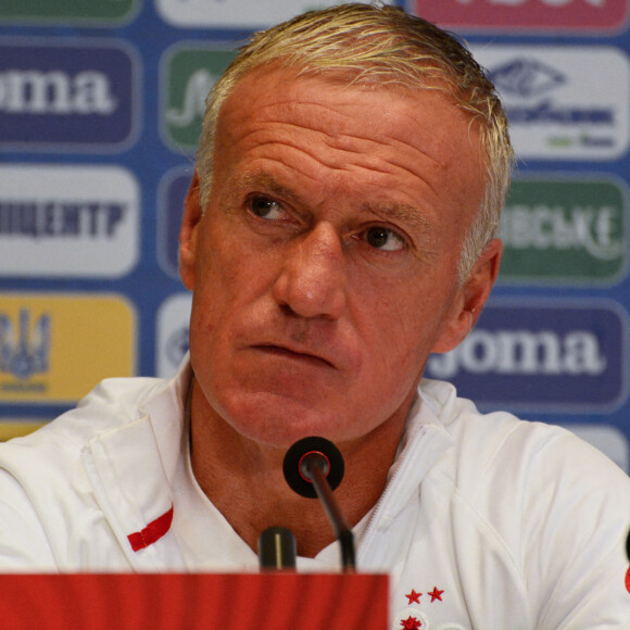 Didier Deschamps et Hugo Lloris en conférence de presse à Kiev, le 3 septembre 2021.