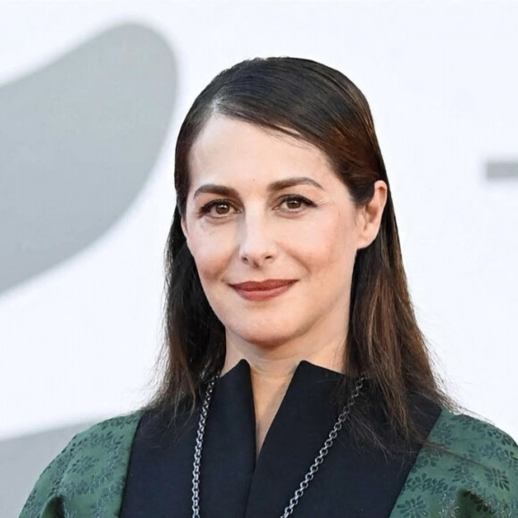 Amira Casar - Red carpet du film "Amants" lors de la 77e édition du Festival international du film de Venise, la Mostra. Le 3 septembre 2020.