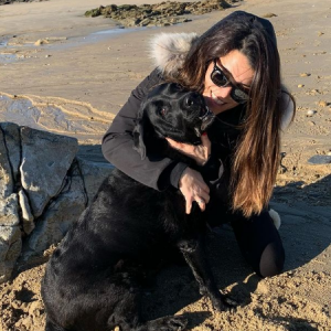 Karine Ferri avec son chien Dolmen sur Instagram