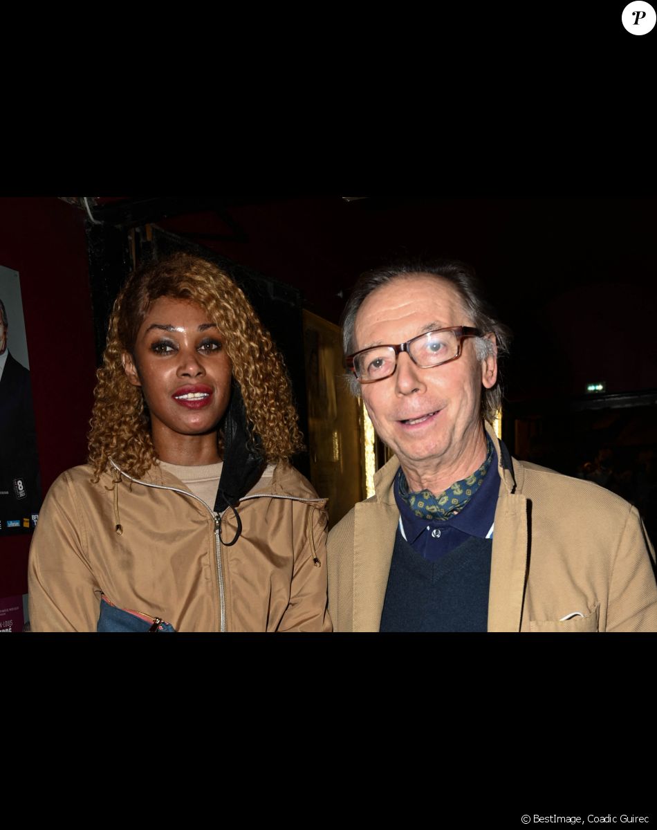 Exclusif - Philippe Chevallier et sa femme Tiffany - Générale de la pièce "Ces Femmes qui ont réveillé la France" au théâtre Gaité Montparnasse à Paris le 20 septembre 2021. © Coadic Guirec/Bestimage