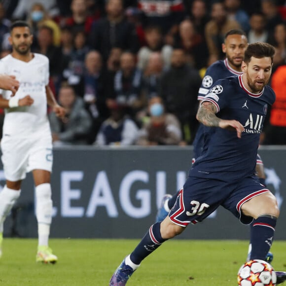 Lionel Messi lors du match PSG - Manchester City au Parc des Princes à Paris le 28 septembre 2021. © Federico Pestellini/Panoramic/Bestimage