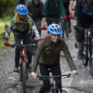 Catherine (Kate) Middleton, duchesse de Cambridge, lors d'une visite au centre d'entraînement à l'aventure Windermere des cadets de l'Air de la RAF à Cumbrie, Royaume Uni, le 21 septembre 2021.