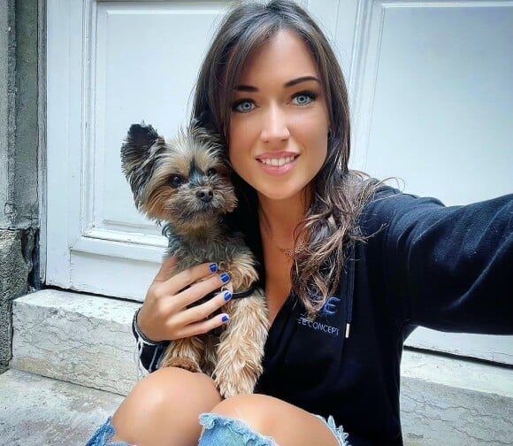 Elsa Esnoult et sa chienne Eden sur Instagram. Le 24 septembre 2020.