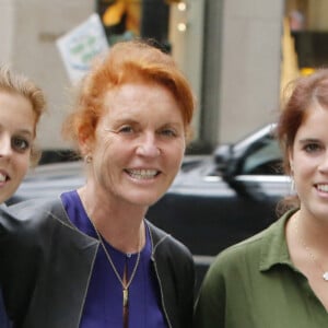 Exclusif - Sarah Ferguson et ses filles les princesses Eugénie et Béatrice sont allées déjeuner dans un restaurant à New York le 12 septembre 2015